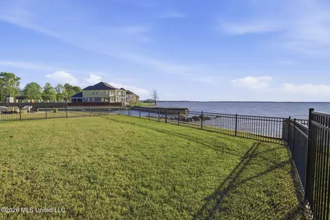 Exterior - 504 Port Arbor, Brandon, MS 39047 photo 8 of 15
