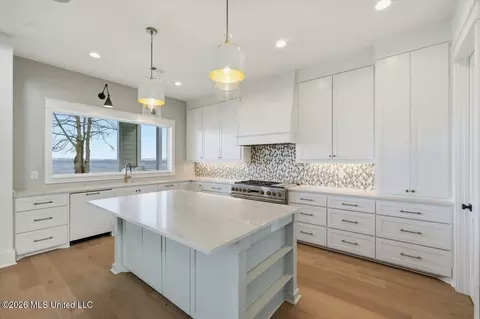 Kitchen - 609 Osprey Cv, Brandon, MS 39047 photo 1 of 3