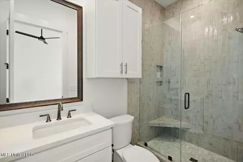 Bath - 253 N Natchez Dr #201, Madison, MS 39110 photo 1 of 3