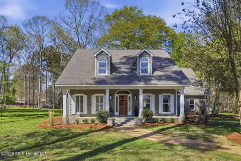 605 Arbor Ct, Madison, MS 39110