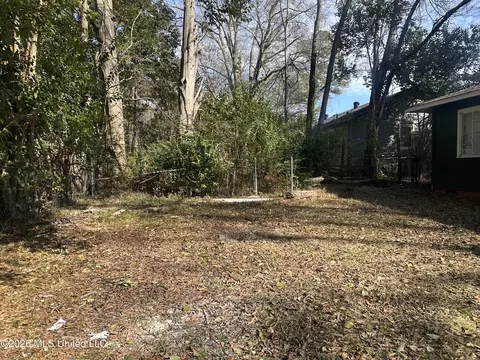 Exterior - 156 Wacker Dr, Jackson, MS 39206 photo 7 of 10