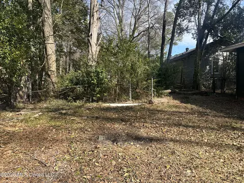 Exterior - 156 Wacker Dr, Jackson, MS 39206 photo 9 of 10