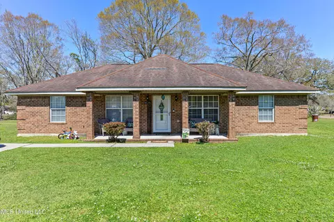 4745 Adams Ave, Moss Point, MS 39563 photo 1