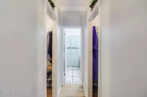 Entry Way - 65 Gartman Rd, Perkinston, MS 39573 photo 2 of 3