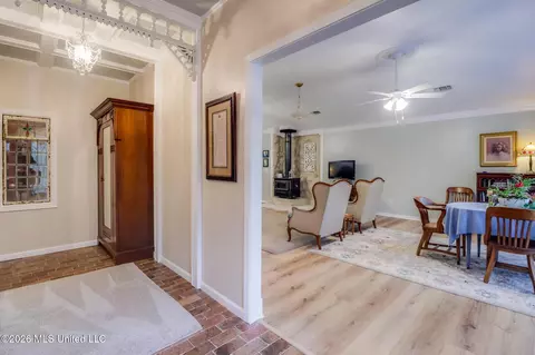 Entry Way - 65 Gartman Rd, Perkinston, MS 39573 photo 1 of 3