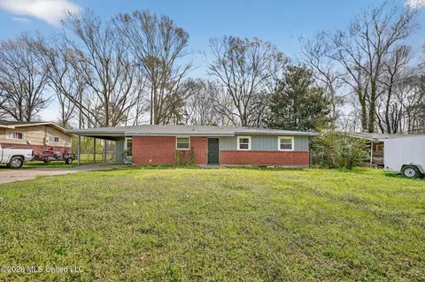 2920 Lakewood Dr, Jackson, MS 39212