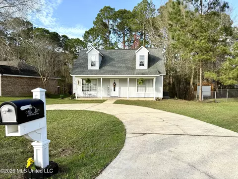 2777 Windward Dr, Gautier, MS 39553