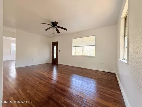 1002 Avenue F, Mccomb, MS 39648