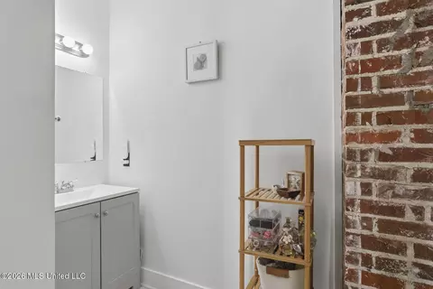 Bath - 4040 N State St, Jackson, MS 39206 photo 1 of 3