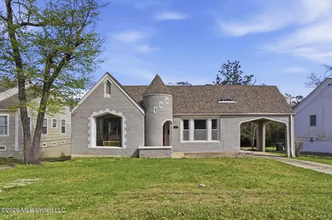 4040 N State St, Jackson, MS 39206