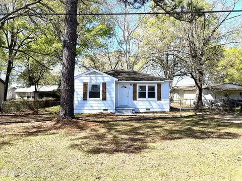 109 Valentour Rd, Pearl, MS 39208
