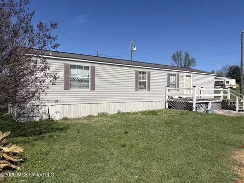 521 Old Benton Rd, Yazoo City, MS 39194