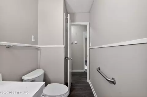 Entry Way - 117 James Monroe Pl, Jackson, MS 39213 photo 5 of 6