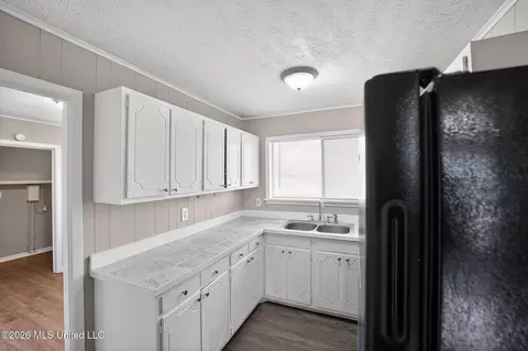 Kitchen - 117 James Monroe Pl, Jackson, MS 39213 photo 1 of 2