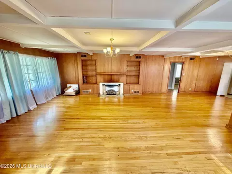 Living - 405 Preston St, Benoit, MS 38725 photo 2 of 2