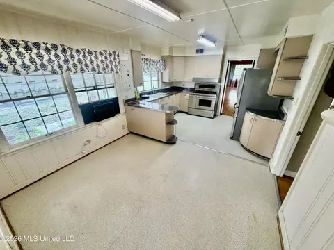 Kitchen - 405 Preston St, Benoit, MS 38725 photo 1 of 2