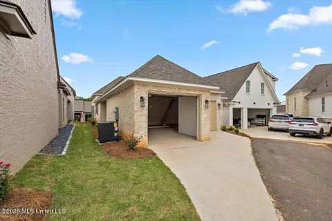 Exterior - 133 Water St, Madison, MS 39110 photo 5 of 6