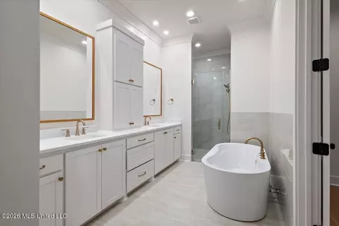 Bath - 133 Water St, Madison, MS 39110 photo 1 of 5