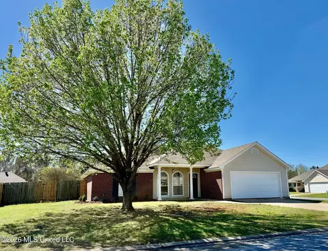 Exterior - 500 Ridgeway Dr, Brandon, MS 39047 photo 2 of 4