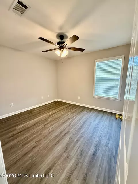 Bedroom - 500 Ridgeway Dr, Brandon, MS 39047 photo 2 of 3