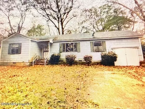 616 W Hillsdale Dr, Jackson, MS 39209