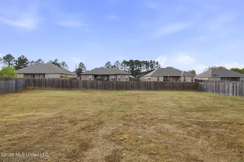 Exterior - 170 Chartleigh Cir, Canton, MS 39046 photo 5 of 10