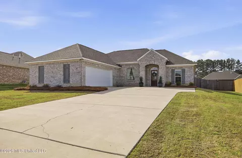 Exterior - 170 Chartleigh Cir, Canton, MS 39046 photo 2 of 10