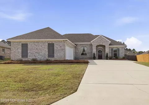 170 Chartleigh Cir, Canton, MS 39046