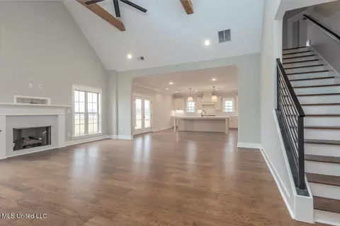 Living - 1694 Bakersfield Way, Nesbit, MS 38651 photo 1 of 5