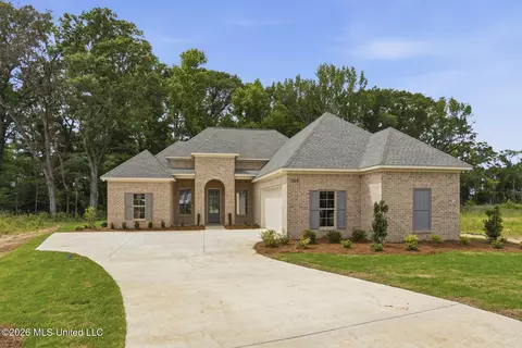 364 Aurora Cir, Canton, MS 39046
