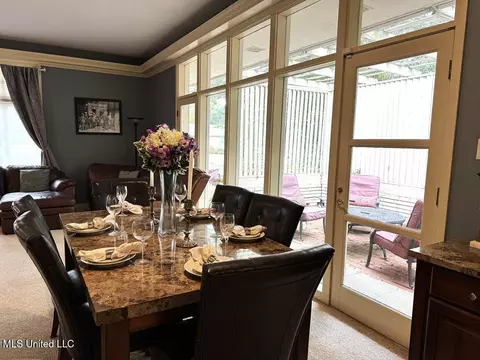 Dining - 102 Dana Rd, Natchez, MS 39120 photo 1 of 4