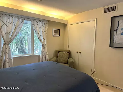 Bedroom - 102 Dana Rd, Natchez, MS 39120 photo 2 of 5