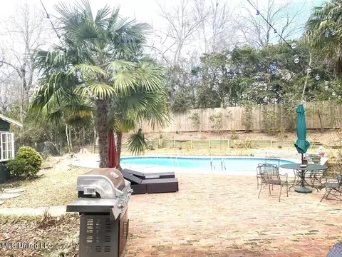 Exterior - 102 Dana Rd, Natchez, MS 39120 photo 15 of 15