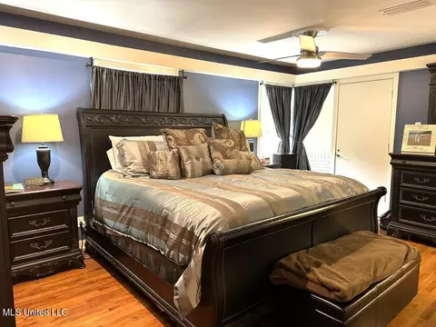 Bedroom - 102 Dana Rd, Natchez, MS 39120 photo 4 of 5
