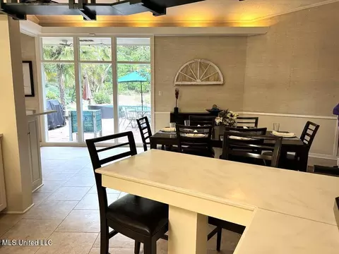Dining - 102 Dana Rd, Natchez, MS 39120 photo 4 of 4