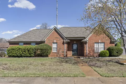 10550 Rose Ln, Olive Branch, MS 38654