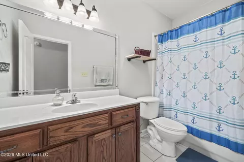 Bath - 1735 Keenlan Dr, Hernando, MS 38632 photo 3 of 3