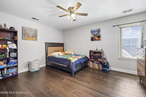 Bedroom - 1735 Keenlan Dr, Hernando, MS 38632 photo 5 of 5
