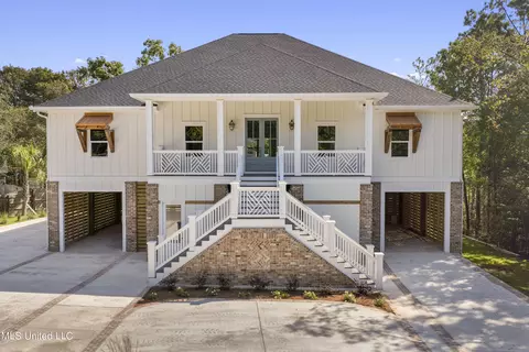 1180 Iola Rd, Ocean Springs, MS 39564