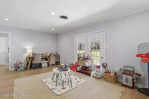 Other - 4311 Roswell Ct, Jackson, MS 39211 photo 7 of 9