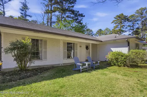 Exterior - 4311 Roswell Ct, Jackson, MS 39211 photo 2 of 7