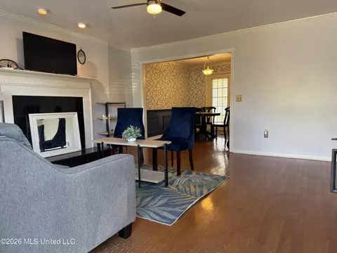 2443 River Oaks Blvd #A & B, Jackson, MS 39211 photo 2