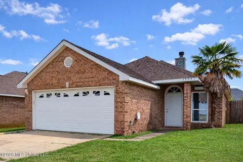 19441 W Lake Village Dr, Gulfport, MS 39503