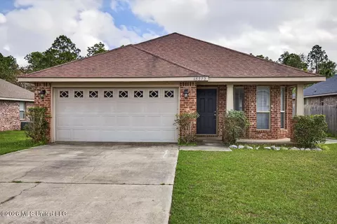 18272 Cardinal Ln, Gulfport, MS 39503