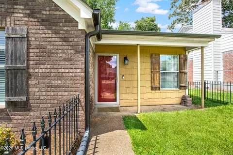 9472 Village Pointe, Olive Branch, MS 38654