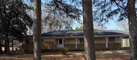 4407 Sunset Dr, Jackson, MS 39213