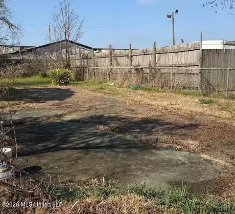 4407 Sunset Dr, Jackson, MS 39213 photo 2