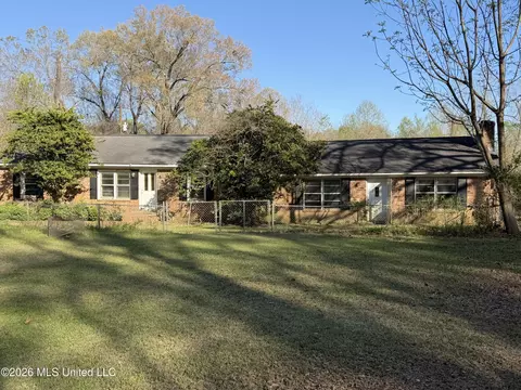 Exterior - 11 Knotts Rd, Natchez, MS 39120 photo 8 of 9