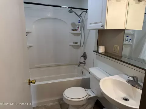 Bath - 11 Knotts Rd, Natchez, MS 39120 photo 1 of 1