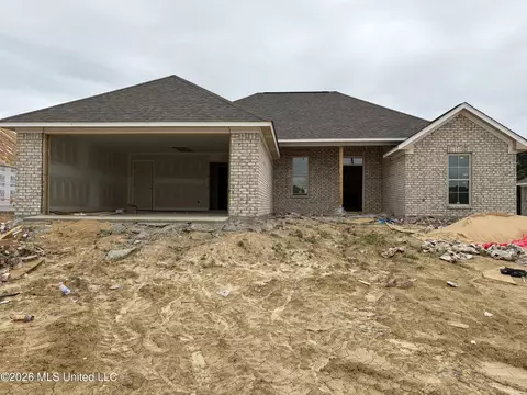 162 Madisonville Dr, Canton, MS 39046